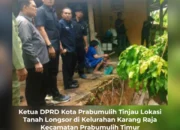 Ketua DPRD Kota Prabumulih Tinjau Lokasi Tanah Longsor di Kelurahan Karang Raja