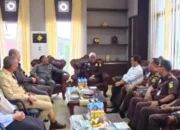 Ketua DPRD Kota Prabumulih H. Deni Viktoria, SH., MH Sambut Kunjungan Silahturahmi Kajari Prabumulih Asvera Primadona, SH.,MH